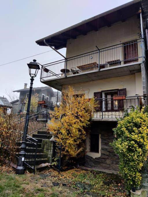 The Golden Eagle - Chalet A Champdepraz Villa Аоста Екстериор снимка